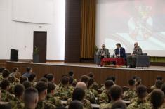 Minister Gašić converses with cadets and military school students