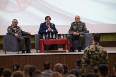 Minister Gašić converses with cadets and military school students