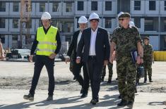​Minister Gašić inspects construction site of new Ministry of Defence and General Staff building