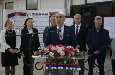 Министар Гашић отворио нови погон у крушевачком „Трајалу”