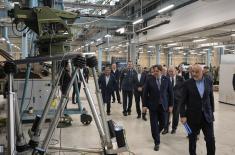 Minister Gašić visits PPT Namenska defence company in Trstenik 