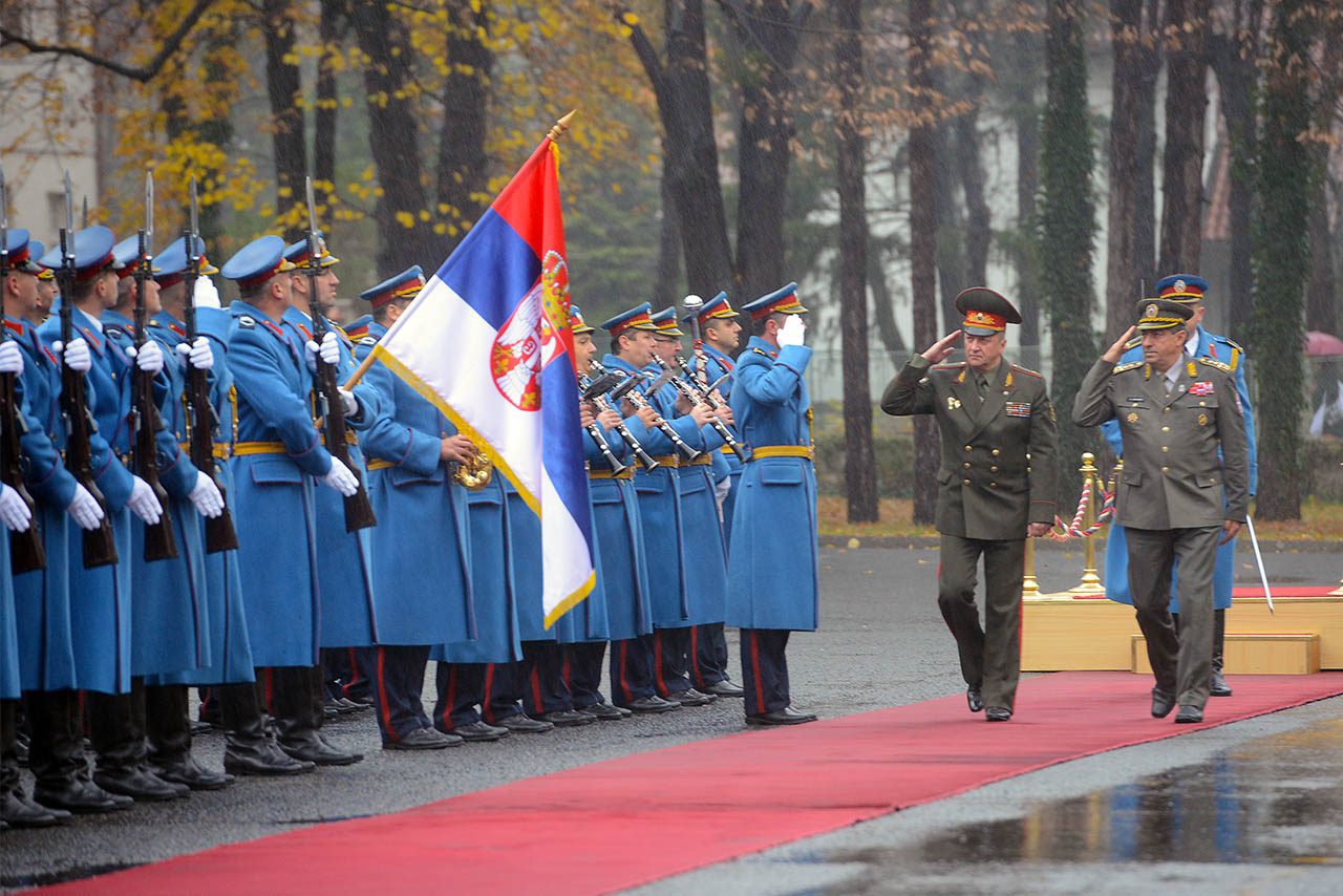 Генерал Диковић са начелником Генералштаба Белорусије